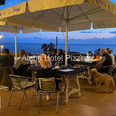 Alabe Hotel Marina Di Tresnuraghes Exteriör bild