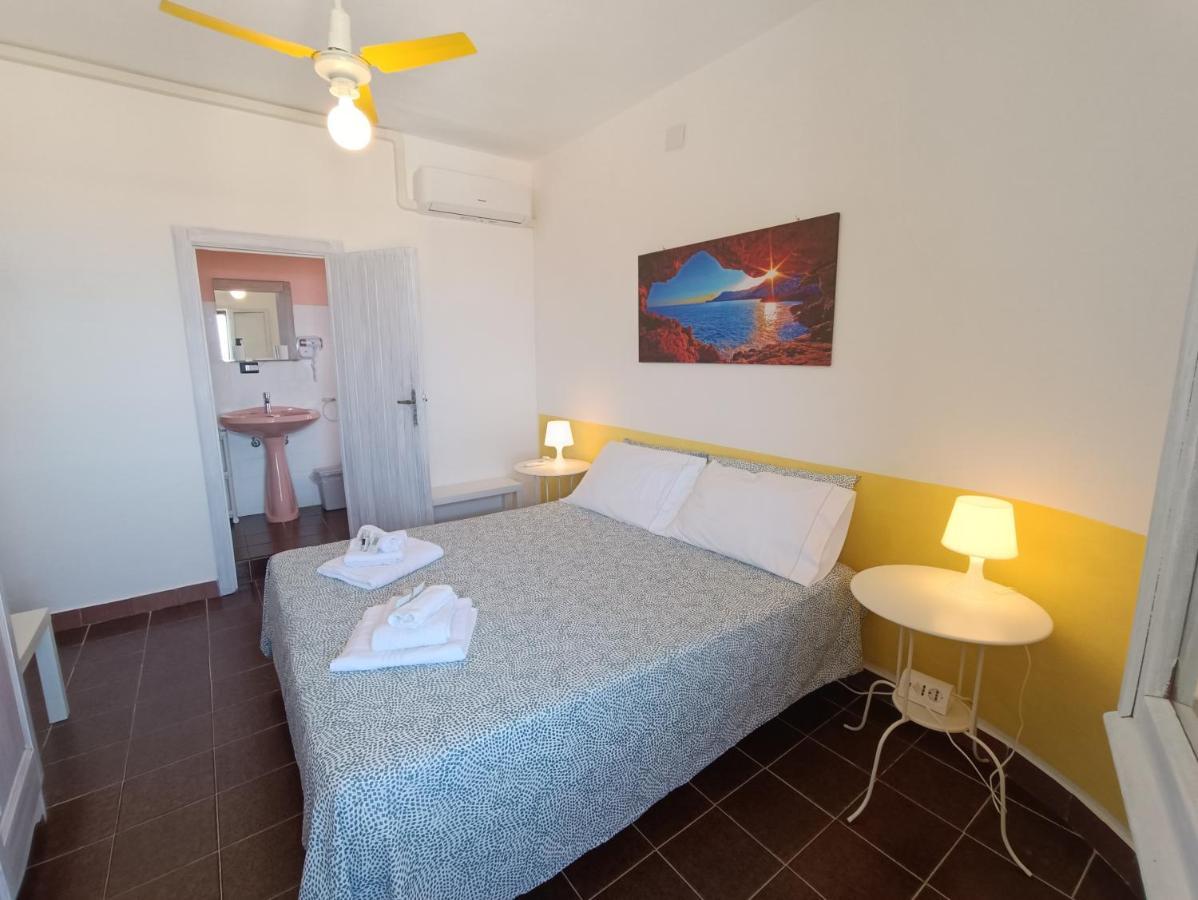 Alabe Hotel Marina Di Tresnuraghes Exteriör bild
