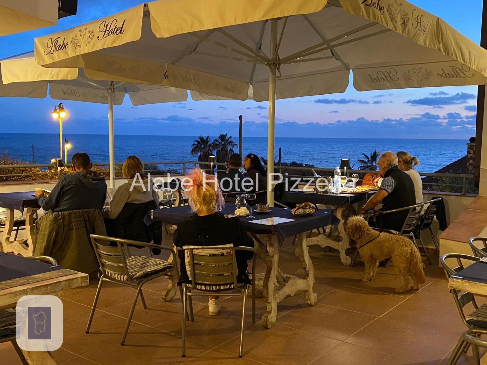 Alabe Hotel Marina Di Tresnuraghes Exteriör bild